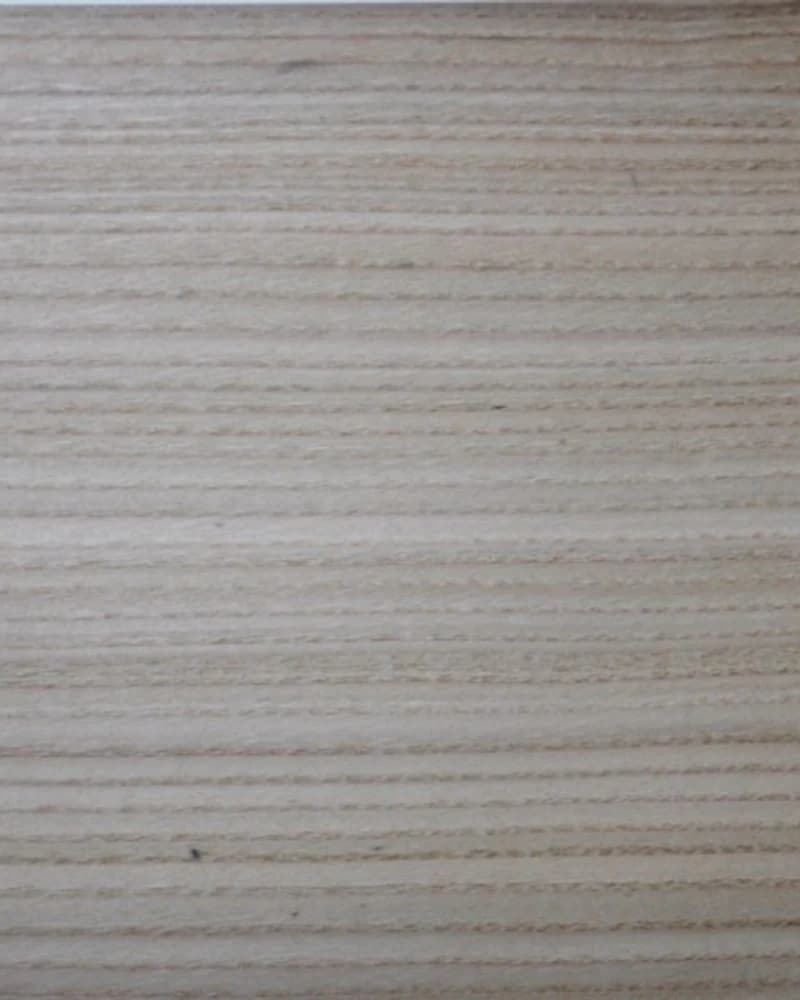 Chestnut natural veneer texture detail